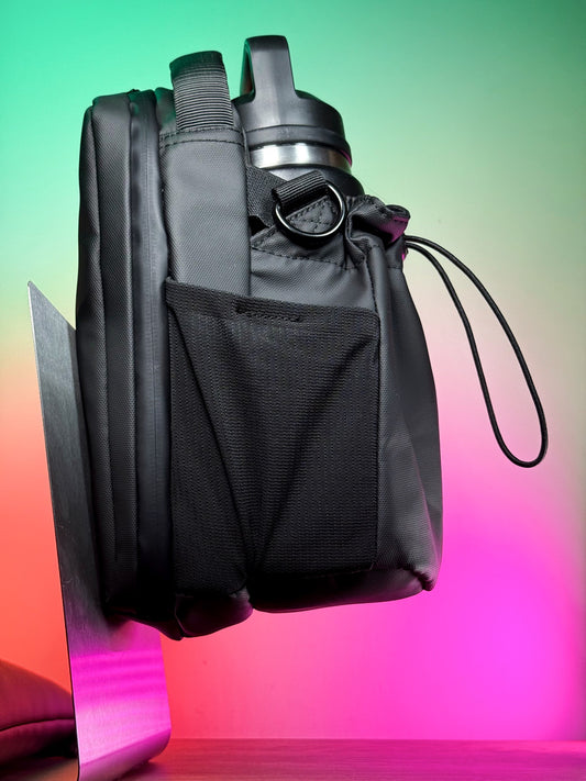 Magnetic bag on a metal plate with a gradient background